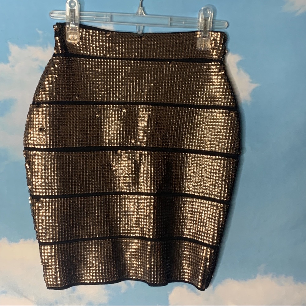 BCBGMaxazria- Sequin Mini Skirt size Small